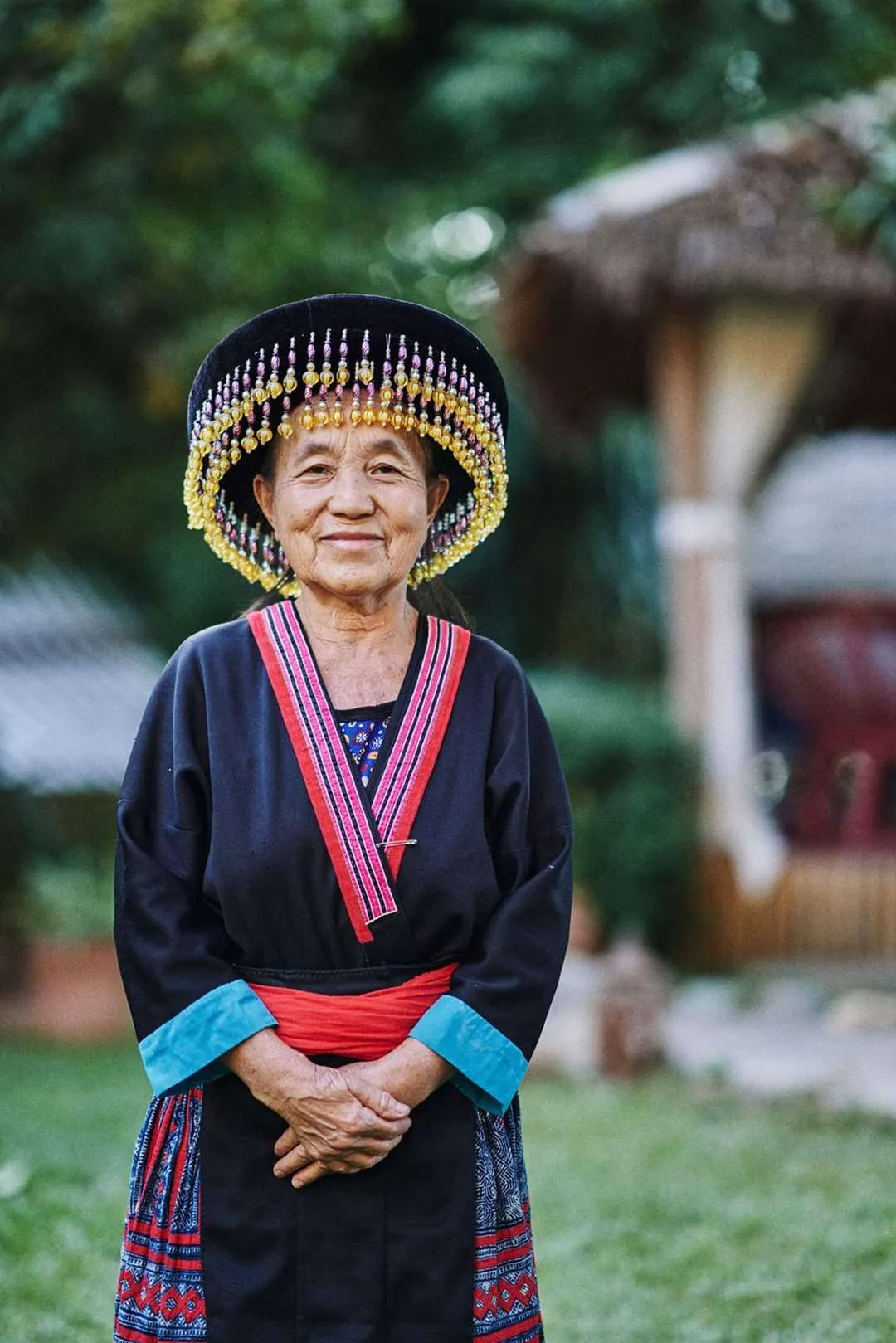 Ock Pop Tok - Hmong Batik Techniques & Stories Mae Zuzong