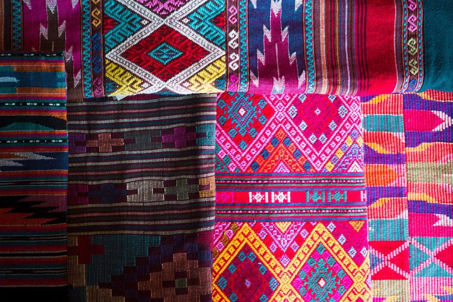 Weave Your Way Through Sinh City