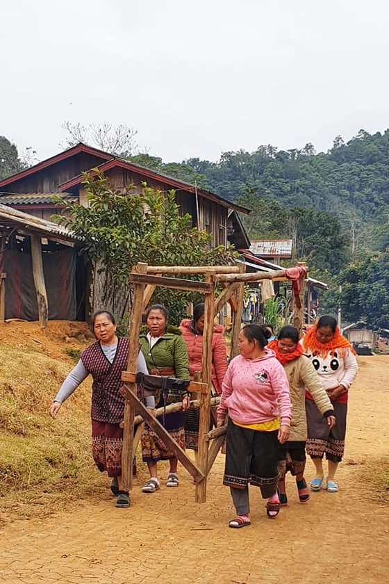 Ock Pop Tok - Village Weavers Project: Laos off the beaten track opt laos blog village weavers project origin loom - Village Weavers Project