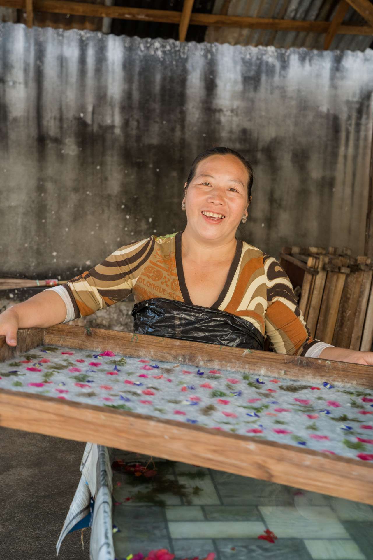 Ock Pop Tok - Follow us to Ban Xang Khong, the Paper Village Follow us to Ban Xan Khong, the Paper Village