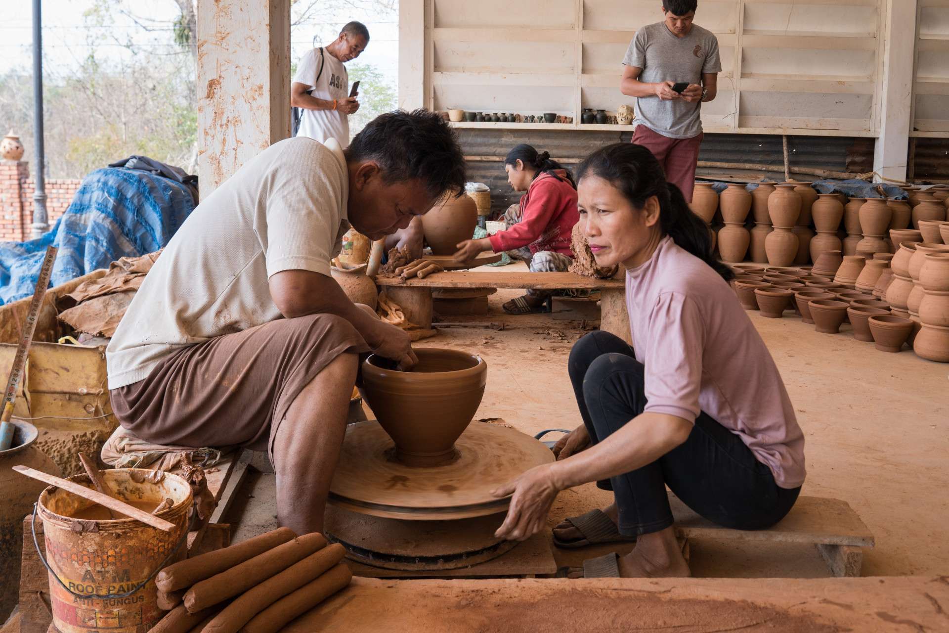 Let’s visit Ban Chan, the Pottery Village!